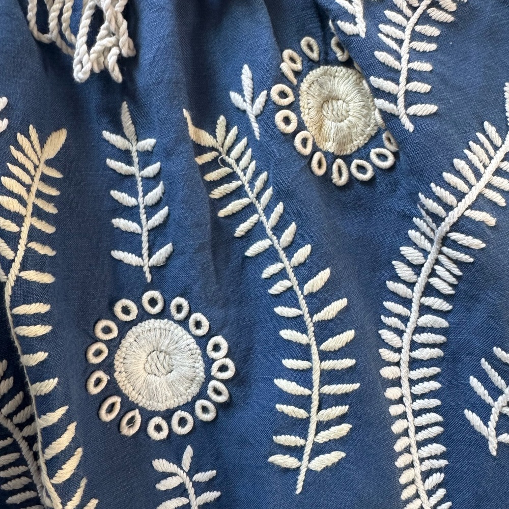 Tocca Embroidered Peasant Top - Picture 3 of 6